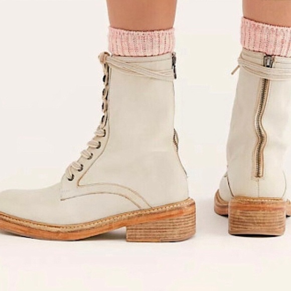 NWT Free People Santa Fe Lace-up Boots distressed combat round toe boots - Picture 2 of 11